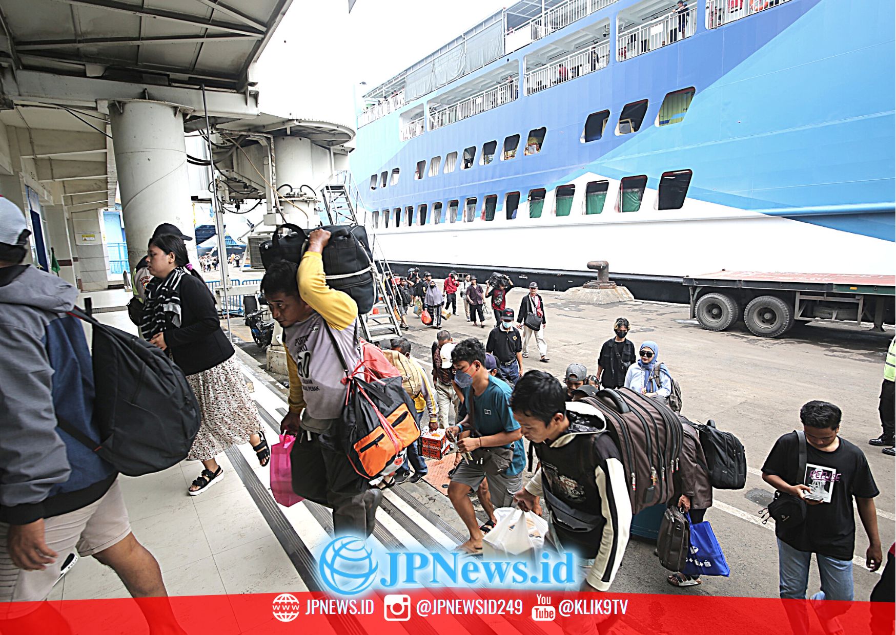 Pelindo 3 Penumpang Kapal