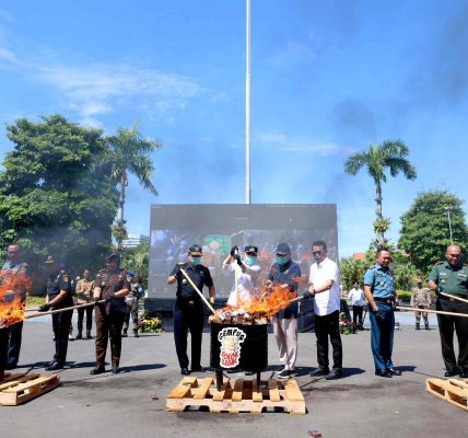 Rokok Ilegal di Surabaya