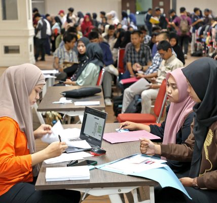 Beasiswa Pemuda Tangguh